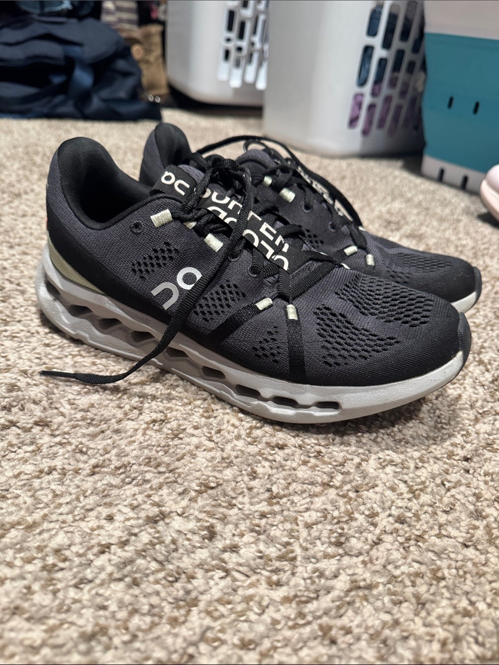 On Running Women's Black Cloudsurfer 8.5